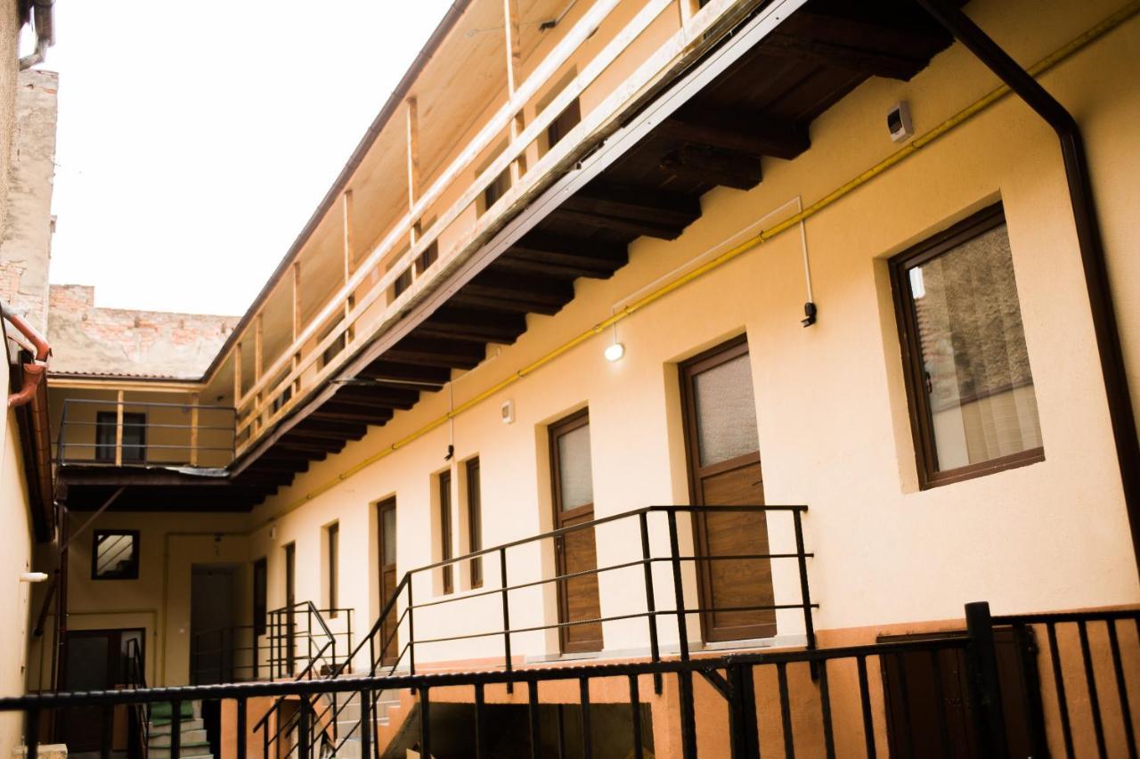 Ullysses Guest House Brasov Exterior photo