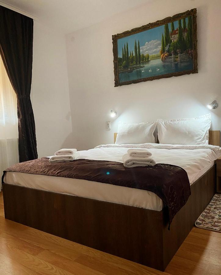 Ullysses Guest House Brasov Exterior photo